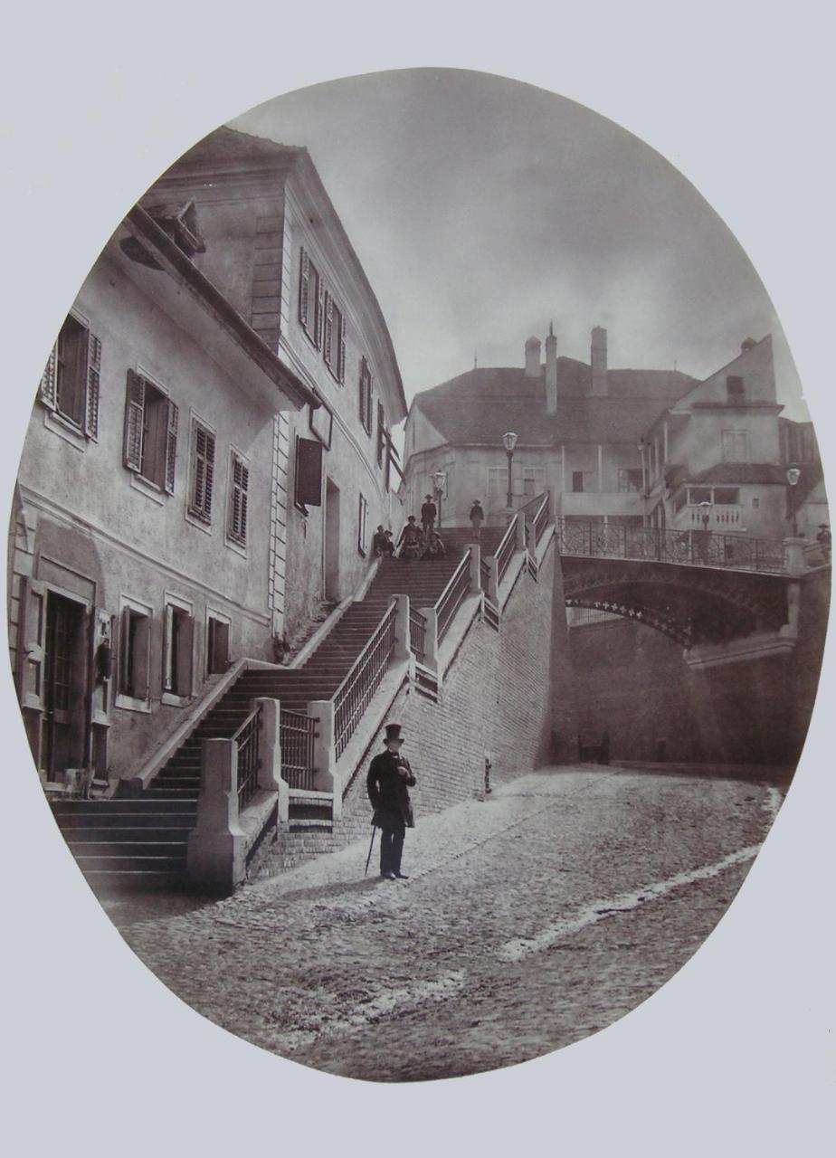 Zur Krone Sibiu Luaran gambar