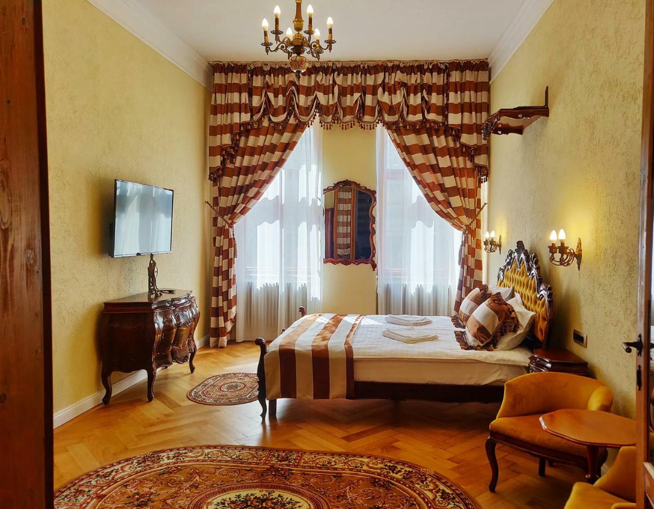 Zur Krone Sibiu Luaran gambar